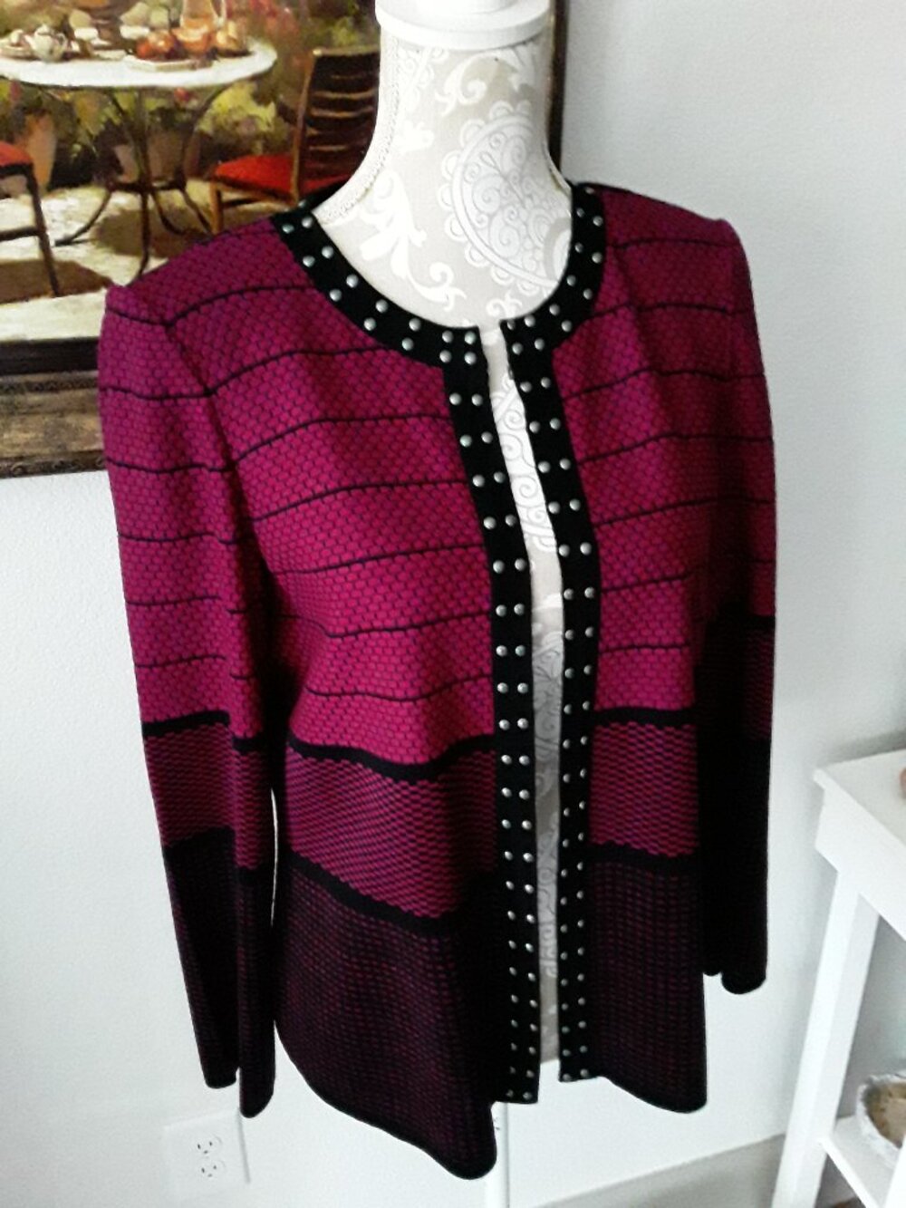 Ming Wang lovely, embellished accent fuchsia rose color sweater size M